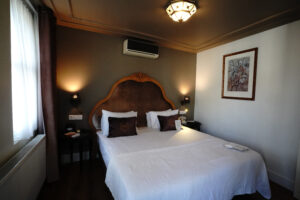 beyoğlu hotels, design hotel, small hotels, faik pasha apartments, boutique hotel, zimmertypen, 2025, authentisches wohnen, gaestebewertung, langzeitaufenthalt, cihangir, çukurcuma, galata, buchungstipps, familienhotel, istanbul