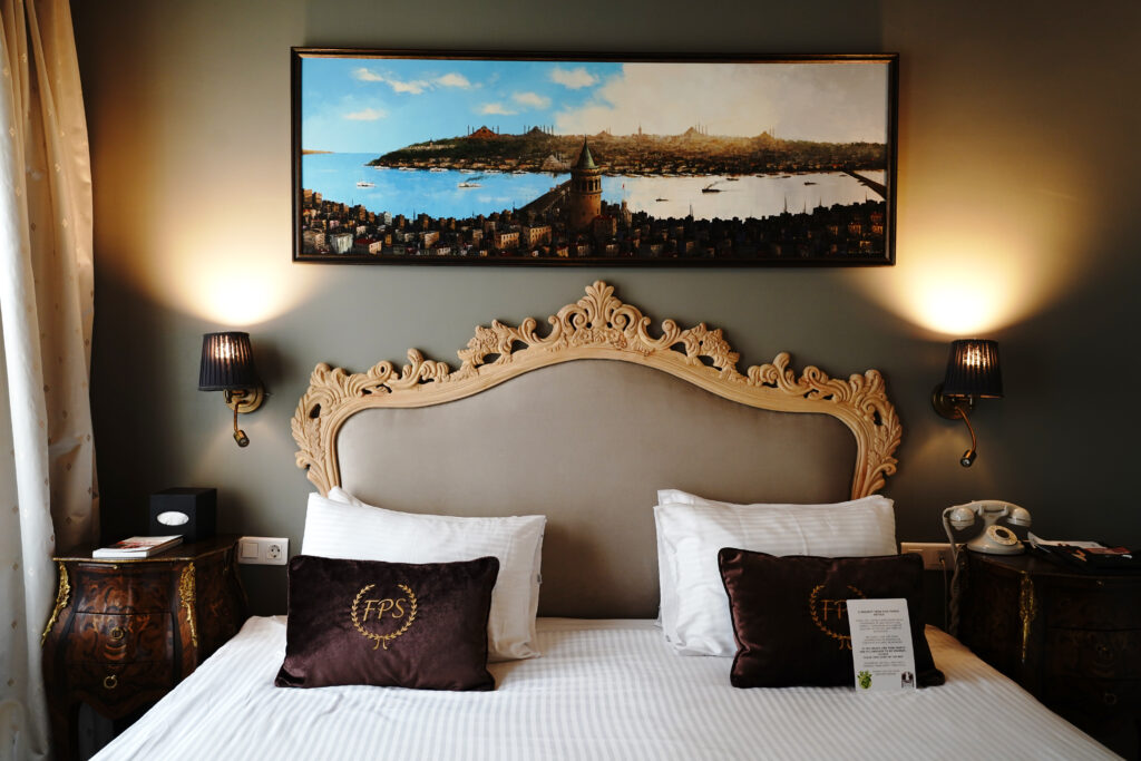 beyoglu hotels, istanbul boutique hotels, galata hotels, faik pasha apartments, langzeitaufenthalt istanbul, familienfreundliche beyoğlu hotels, design hotels istanbul, kunst hotels beyoğlu, 2025 beyoğlu hotels guide