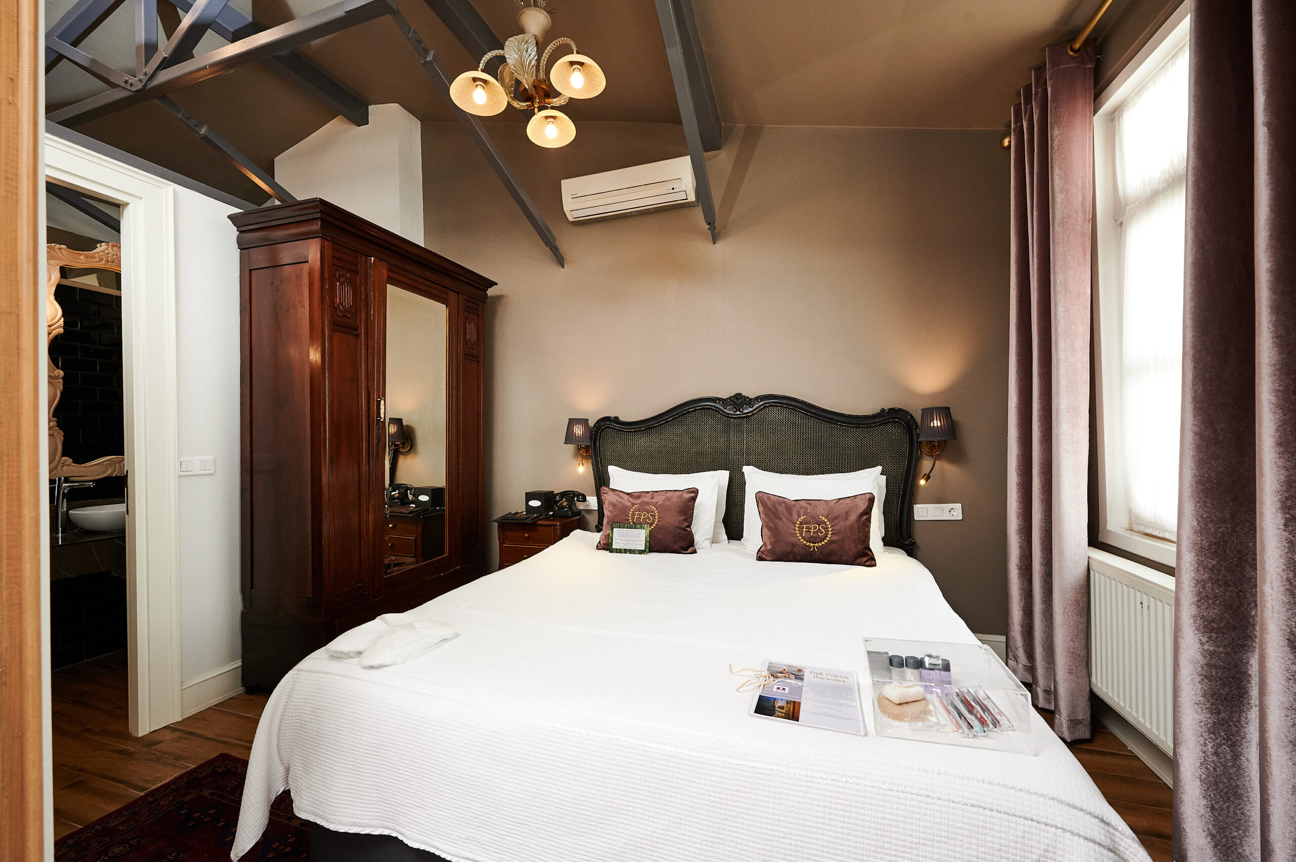 Beyoğlu Hotels 2026: Authentisches Wohnen Mit Historischer Seele In Istanbul