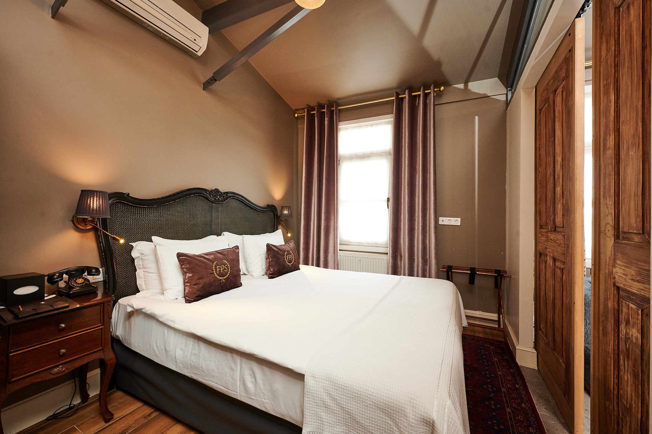 Beyoğlu Hotels 2026: Exklusives Wohnen Mit Historischer Tiefe Im Herzen Von Istanbul