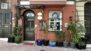 Istanbul Small Hotels, Beyoğlu, Faik Pasha Apartments, Boutiquehotel, Direktbuchung, Gästebewertung, Familienhotel, 2025, Zimmertypen, Events, Beyoğlu Hotels, Unterkunft, Nachbarschaftstipps